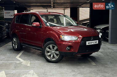 Mitsubishi Outlander 2011