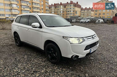 Mitsubishi Outlander  2014