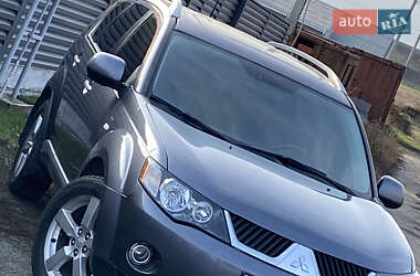 Mitsubishi Outlander  2009