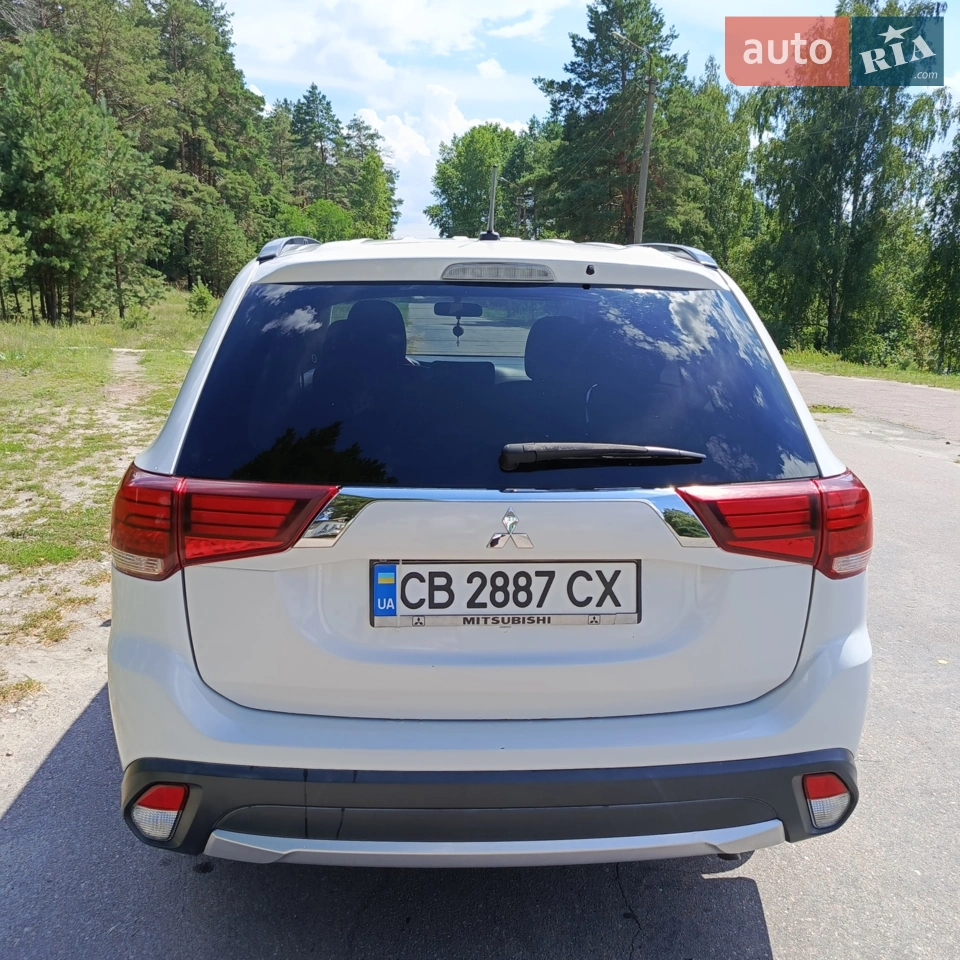 2015 Mitsubishi Outlander - мініатюра 3