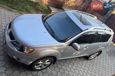Mitsubishi Outlander  2008