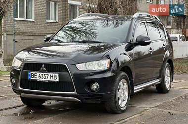 Mitsubishi Outlander  2010