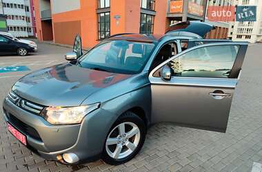 Mitsubishi Outlander  2013