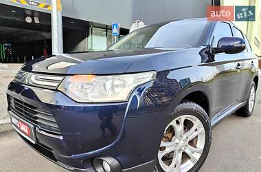 Mitsubishi Outlander  2013