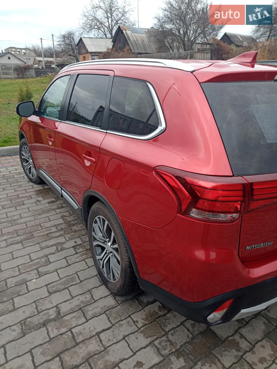 2016 Mitsubishi Outlander - мініатюра 5