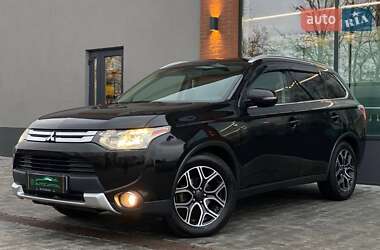 Mitsubishi Outlander 2015