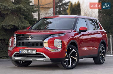 Mitsubishi Outlander 2021