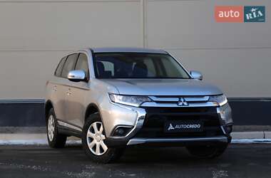 Mitsubishi Outlander  2017