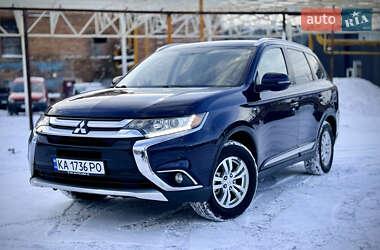 Mitsubishi Outlander  2016