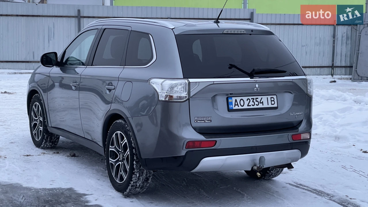 2014 Mitsubishi Outlander - мініатюра 5