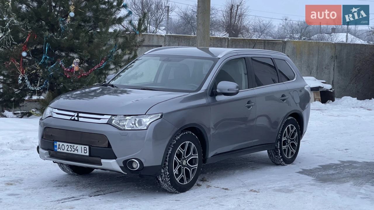 2014 Mitsubishi Outlander - мініатюра 2