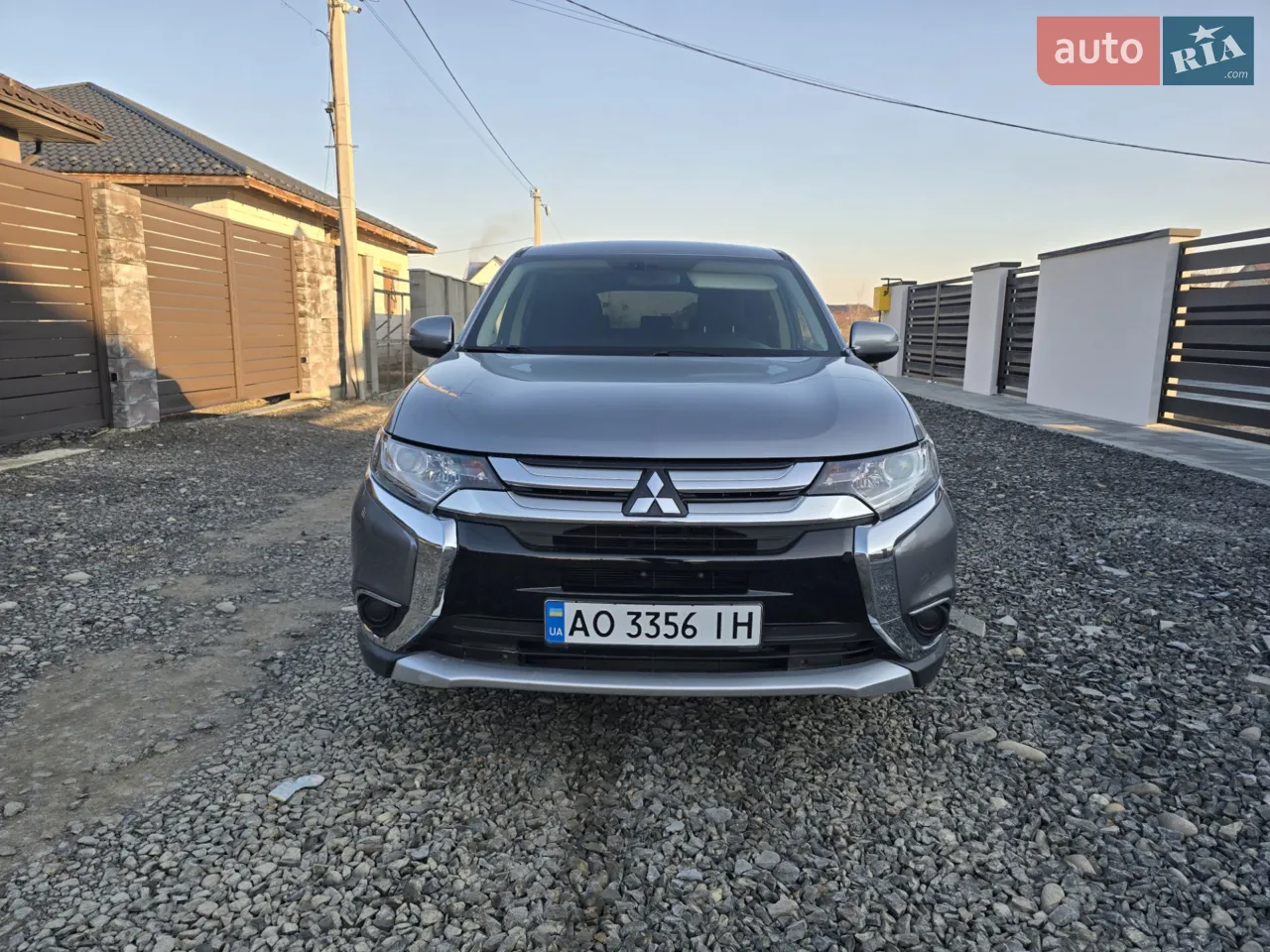 2017 Mitsubishi Outlander - мініатюра 3