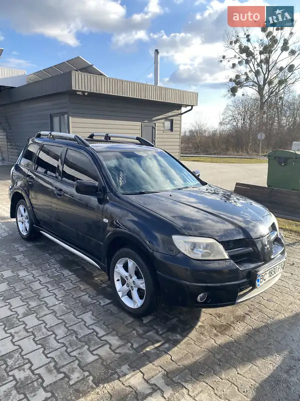 Mitsubishi Outlander