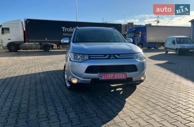 Mitsubishi Outlander 2013