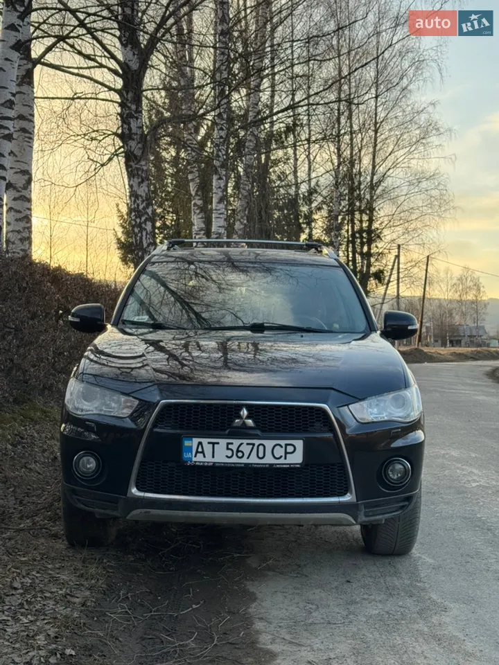 2010 Mitsubishi Outlander - мініатюра 5