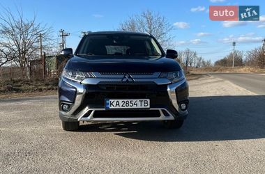 Mitsubishi Outlander  2018