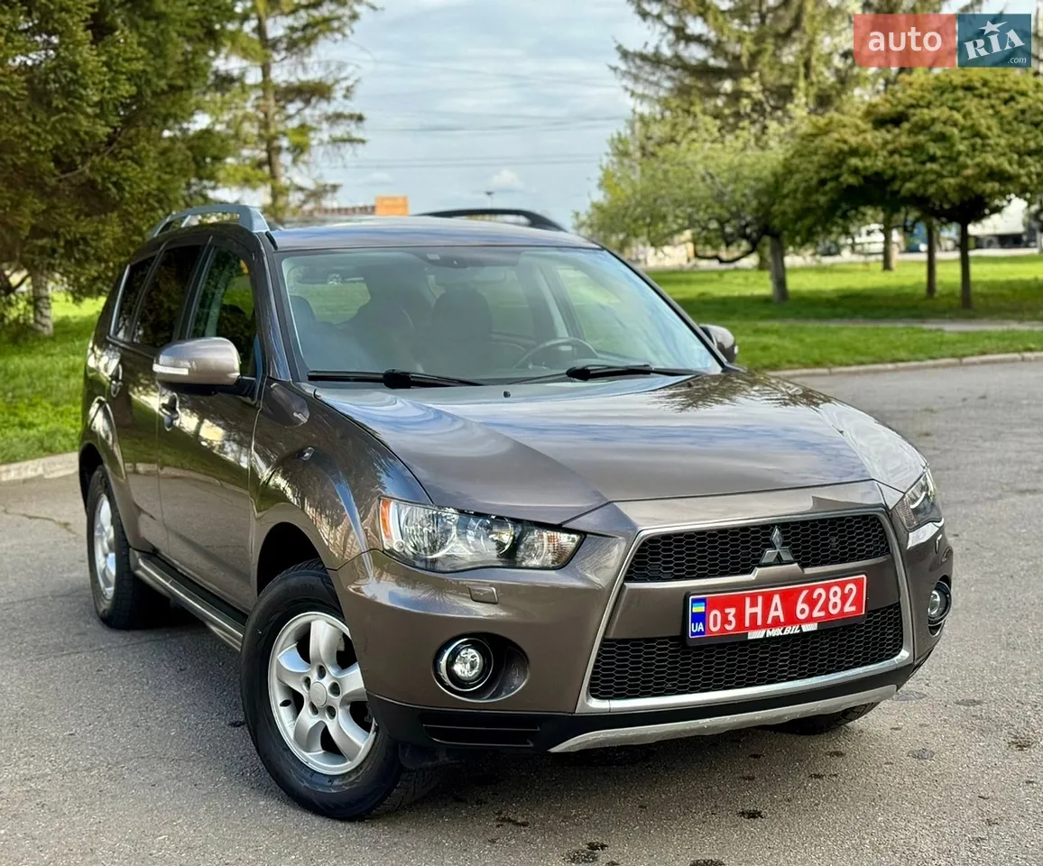 2010 Mitsubishi Outlander - мініатюра 2