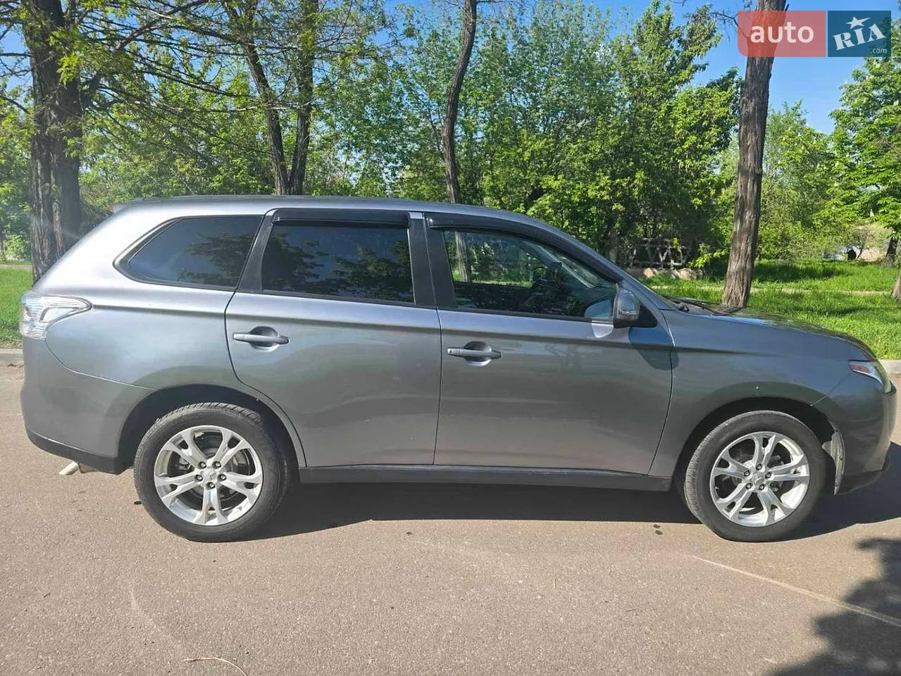 2013 Mitsubishi Outlander - мініатюра 4