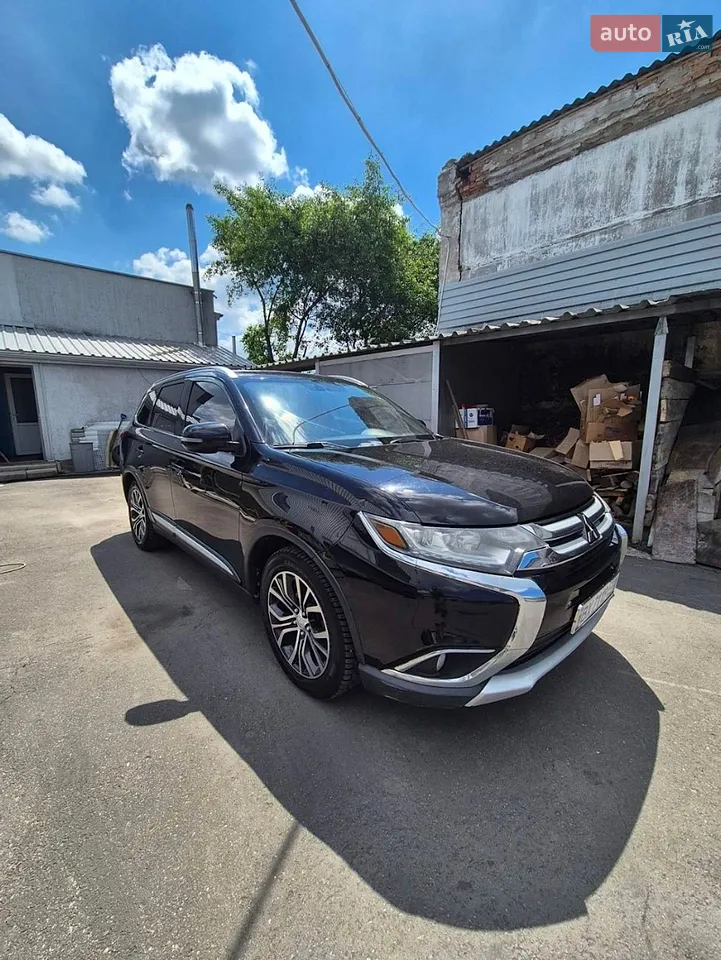2016 Mitsubishi Outlander - мініатюра 2