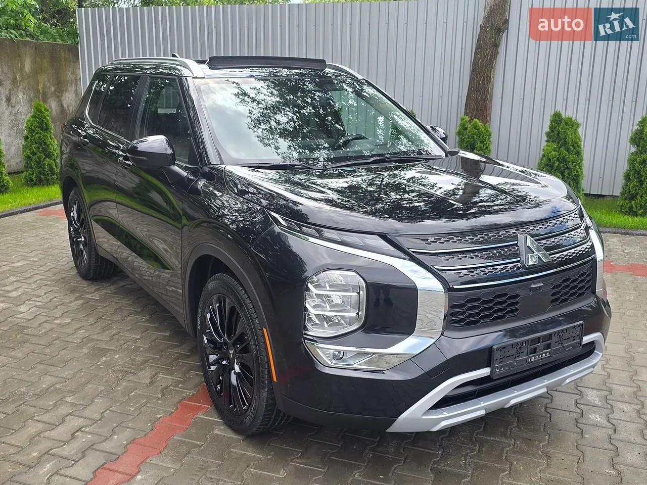 2022 Mitsubishi Outlander - мініатюра 2