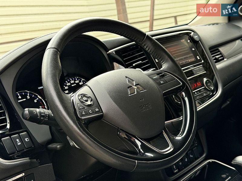 Внедорожник / Кроссовер Mitsubishi Outlander 2018 в Одессе фото 106 Внедорожник / Кроссовер Mitsubishi Outlander 2018 в Одессе