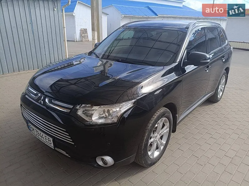 Mitsubishi Outlander 2012