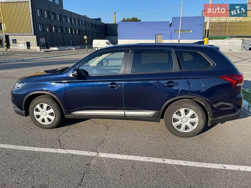 Mitsubishi Outlander