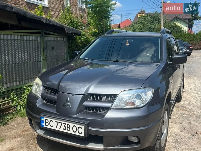Mitsubishi Outlander