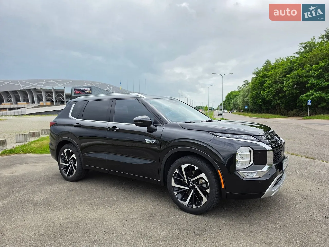 2022 Mitsubishi Outlander - мініатюра 3