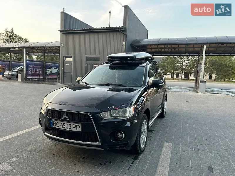 Mitsubishi Outlander