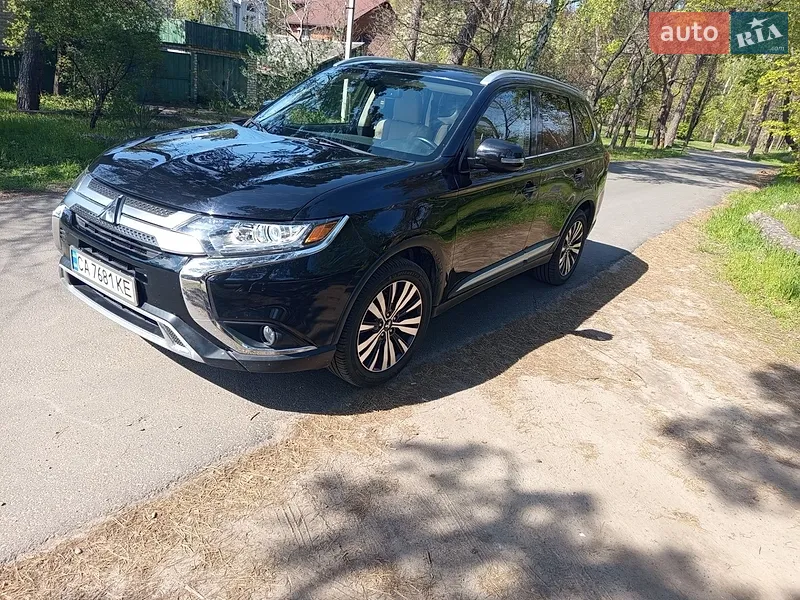 Mitsubishi Outlander