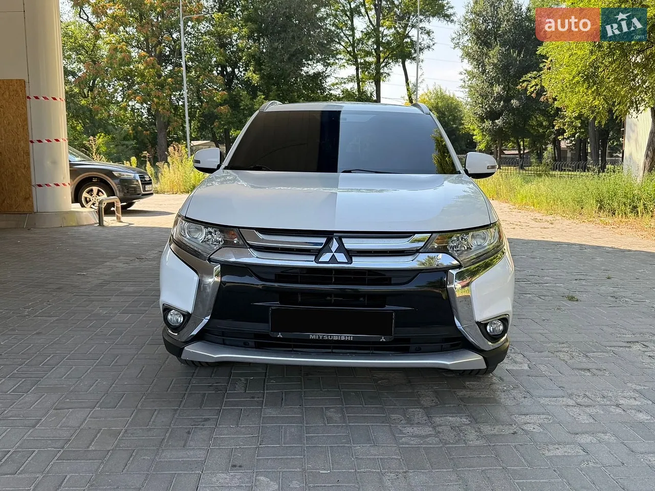 2017 Mitsubishi Outlander - мініатюра 3