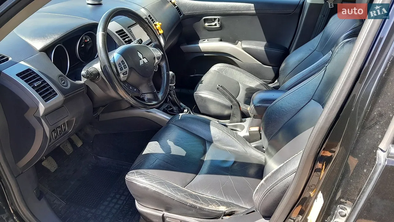 2011 Mitsubishi Outlander - мініатюра 4