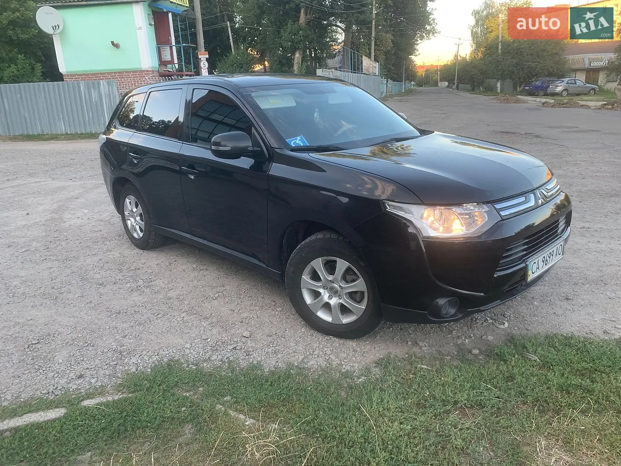 2013 Mitsubishi Outlander - мініатюра 4