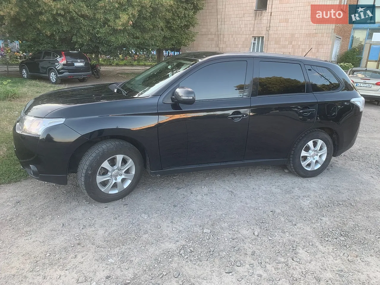 2013 Mitsubishi Outlander - мініатюра 2