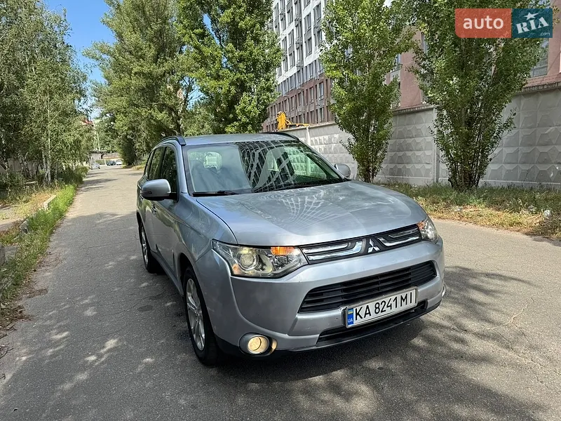 Mitsubishi Outlander