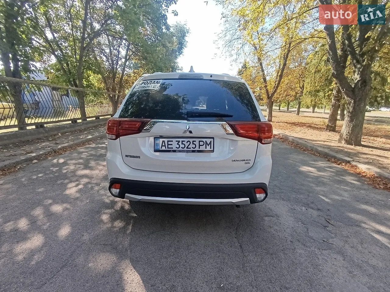 2017 Mitsubishi Outlander - мініатюра 4