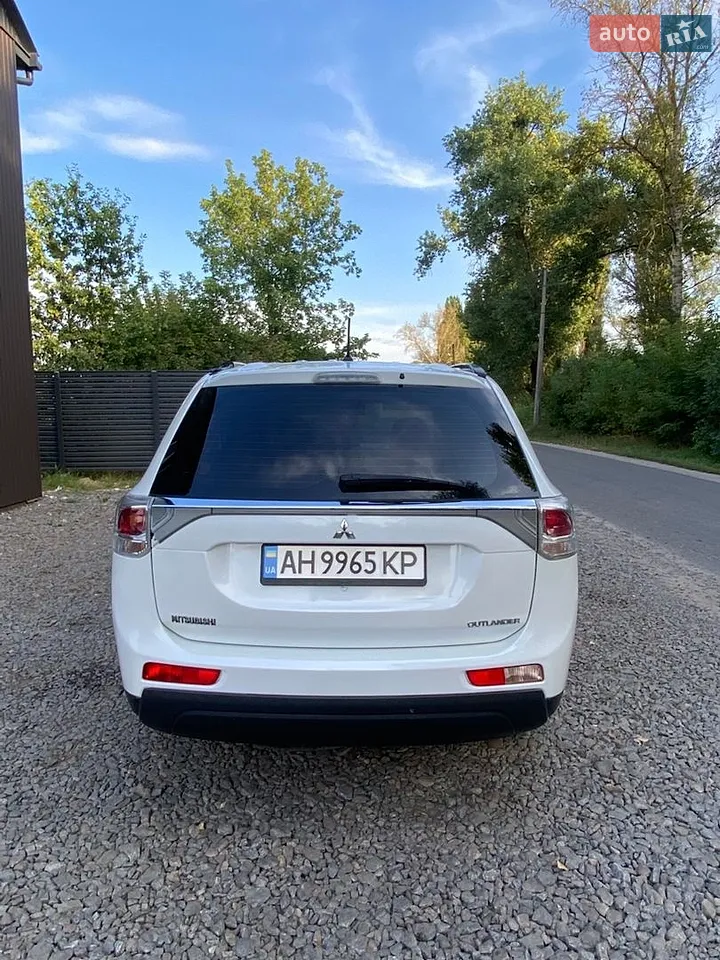 2013 Mitsubishi Outlander - мініатюра 5