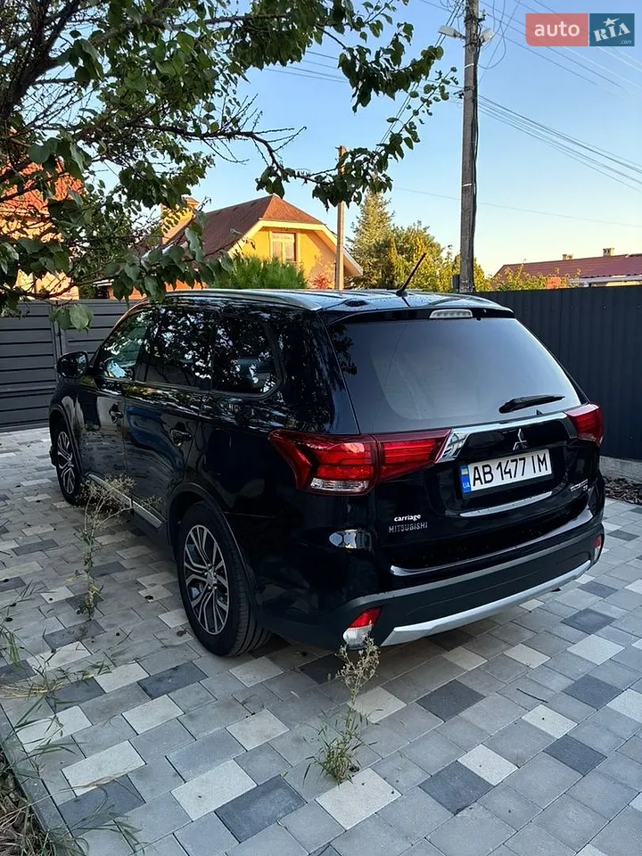 2016 Mitsubishi Outlander - мініатюра 4