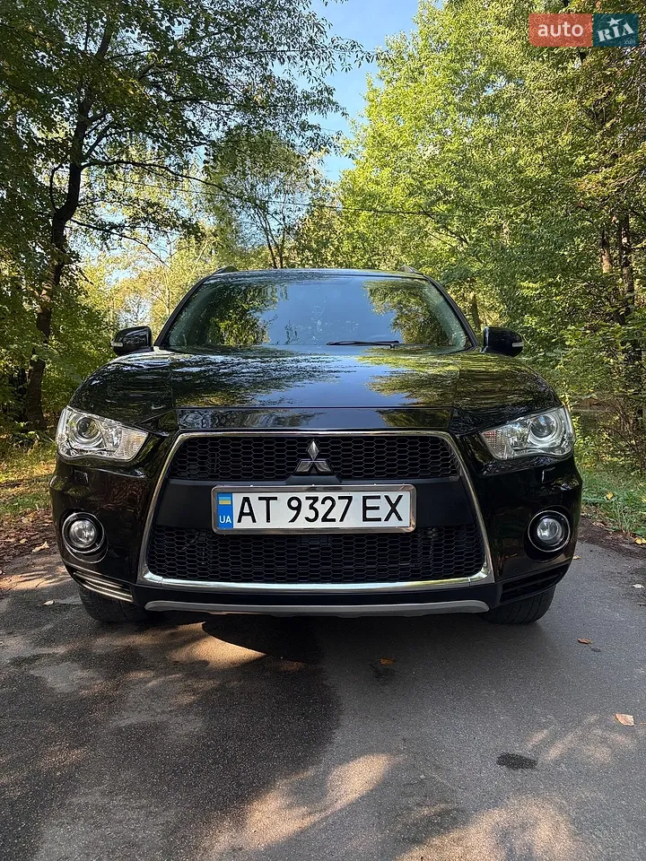 2011 Mitsubishi Outlander - мініатюра 2