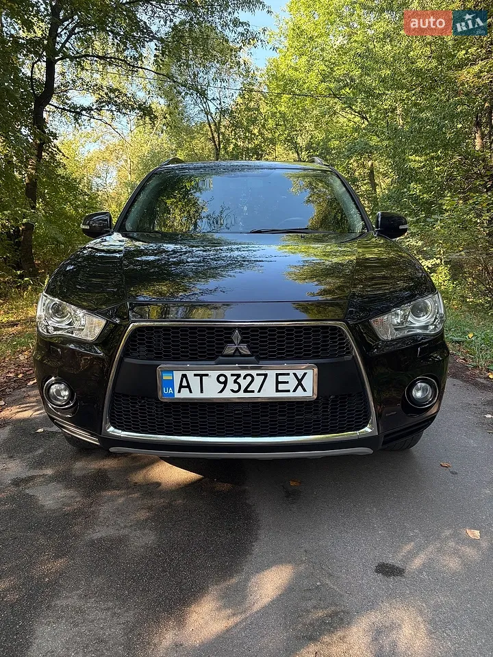 2011 Mitsubishi Outlander - мініатюра 3