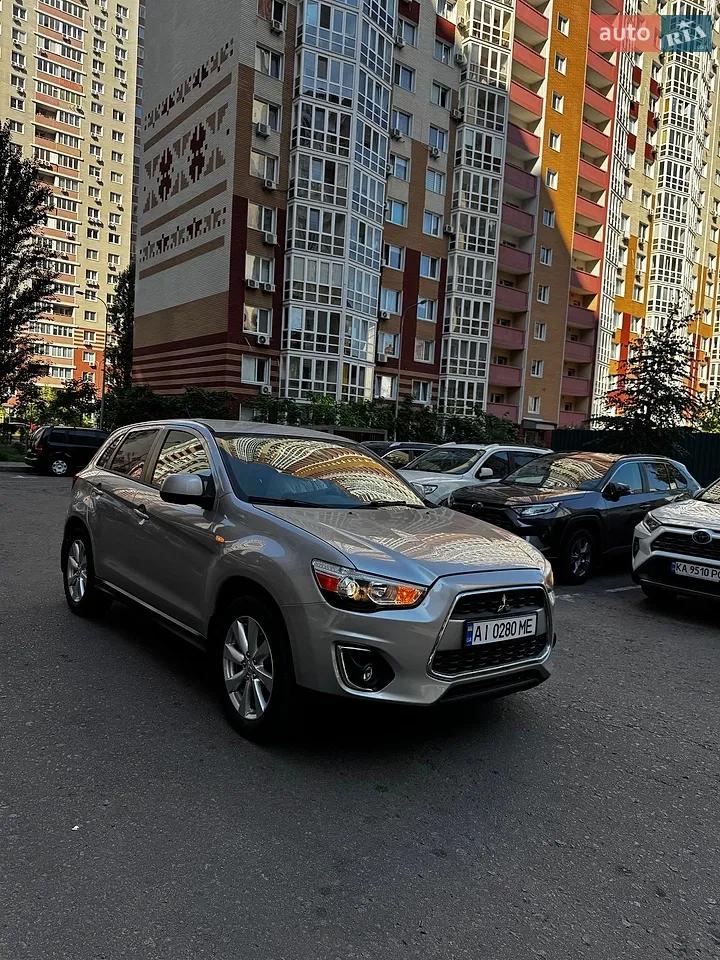 2015 Mitsubishi Outlander - мініатюра 2