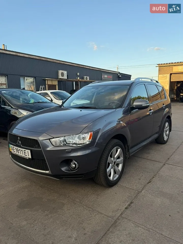 2010 Mitsubishi Outlander - мініатюра 3