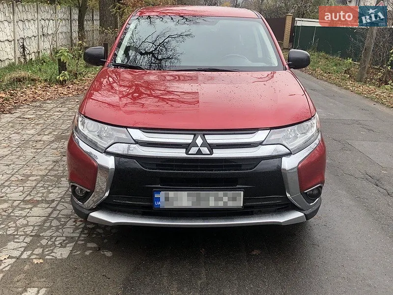 Mitsubishi Outlander 2016