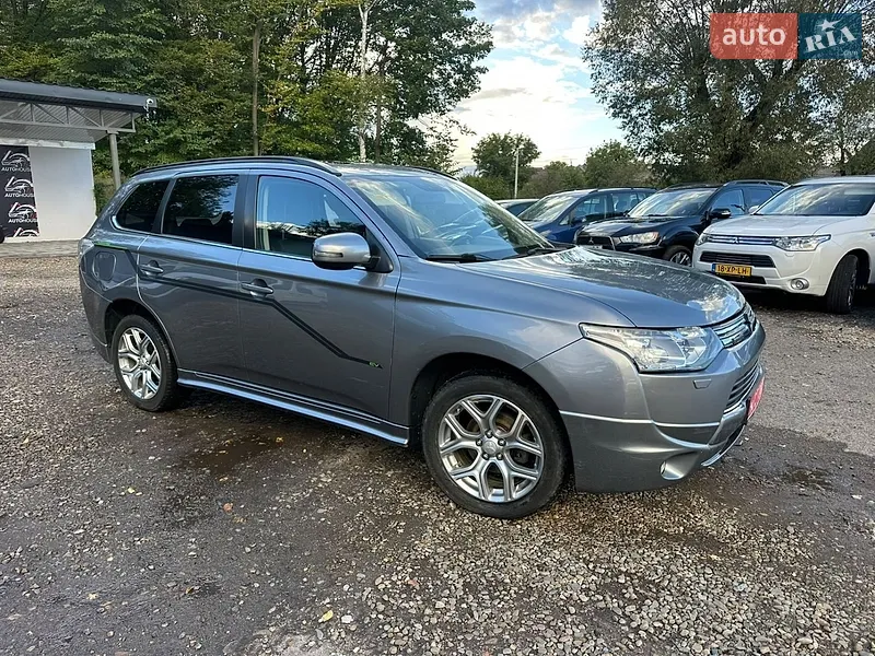 Mitsubishi Outlander 2014