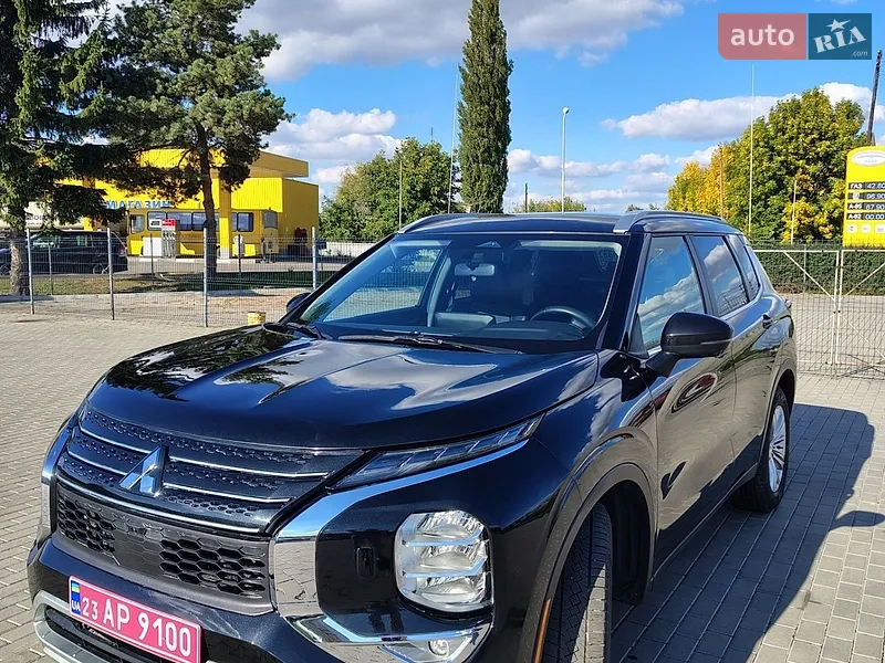 Mitsubishi Outlander