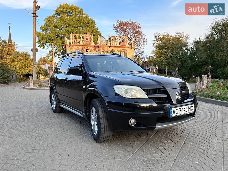 Mitsubishi Outlander