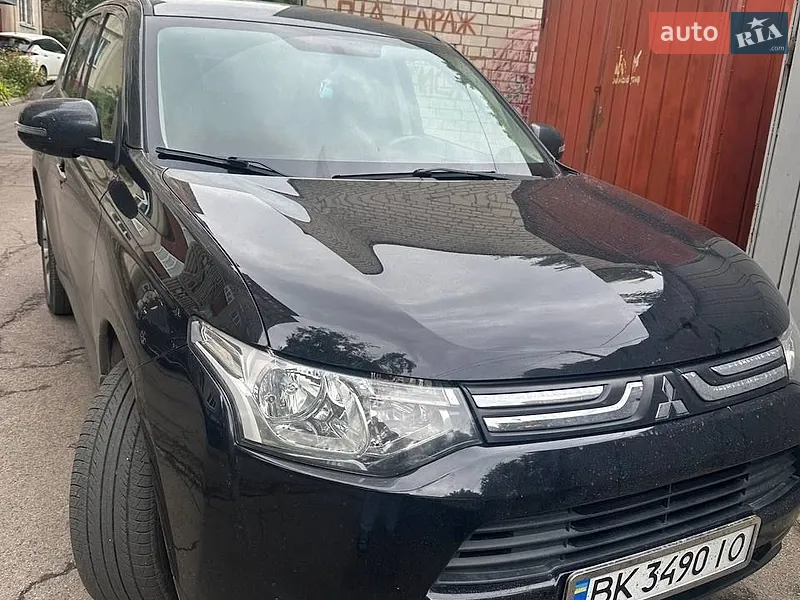 Mitsubishi Outlander 2013