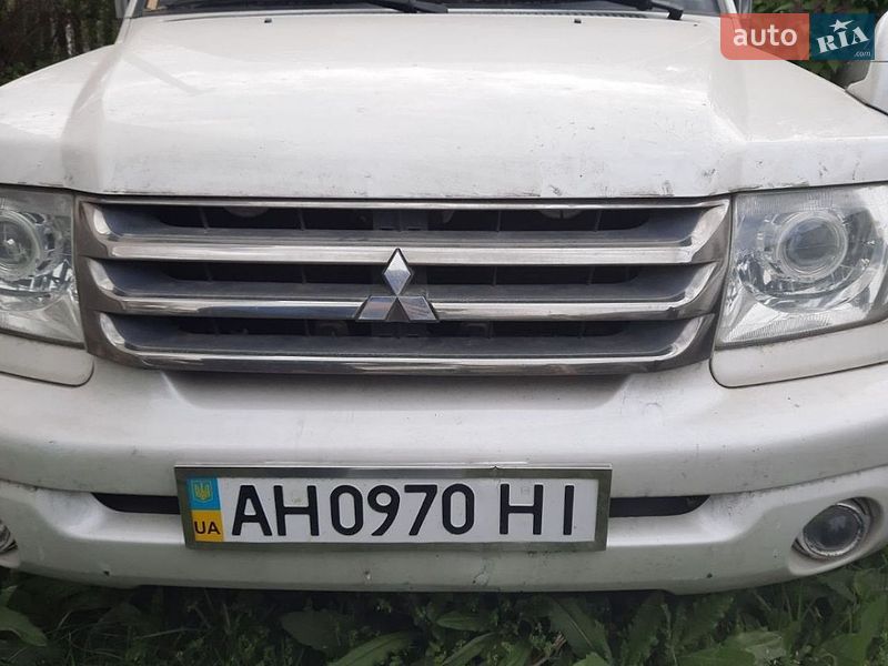 Mitsubishi Pajero iO