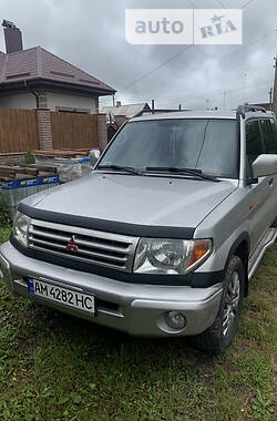 Mitsubishi Pajero Pinin  2002